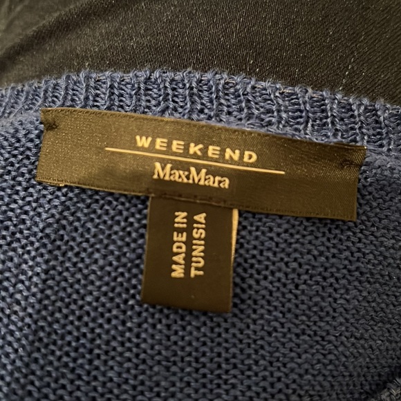 Max Mara linen blouse, NWOT. Relaxed fit. Jewel blue tone. - Picture 2 of 2